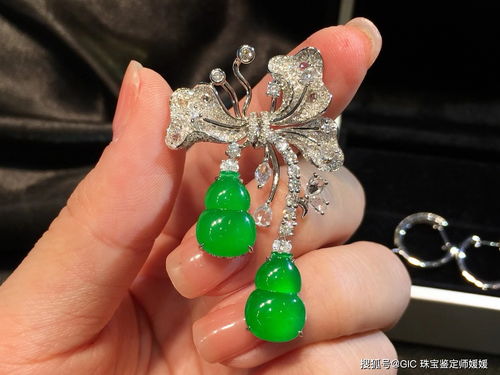 珠寶戴久了沒(méi)有新鮮感,試試一款多戴的首飾,必然成為首飾界新寵